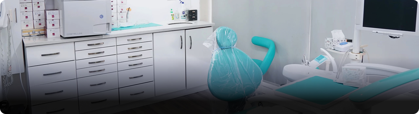 Modern DentoCorrect dental treatment room
