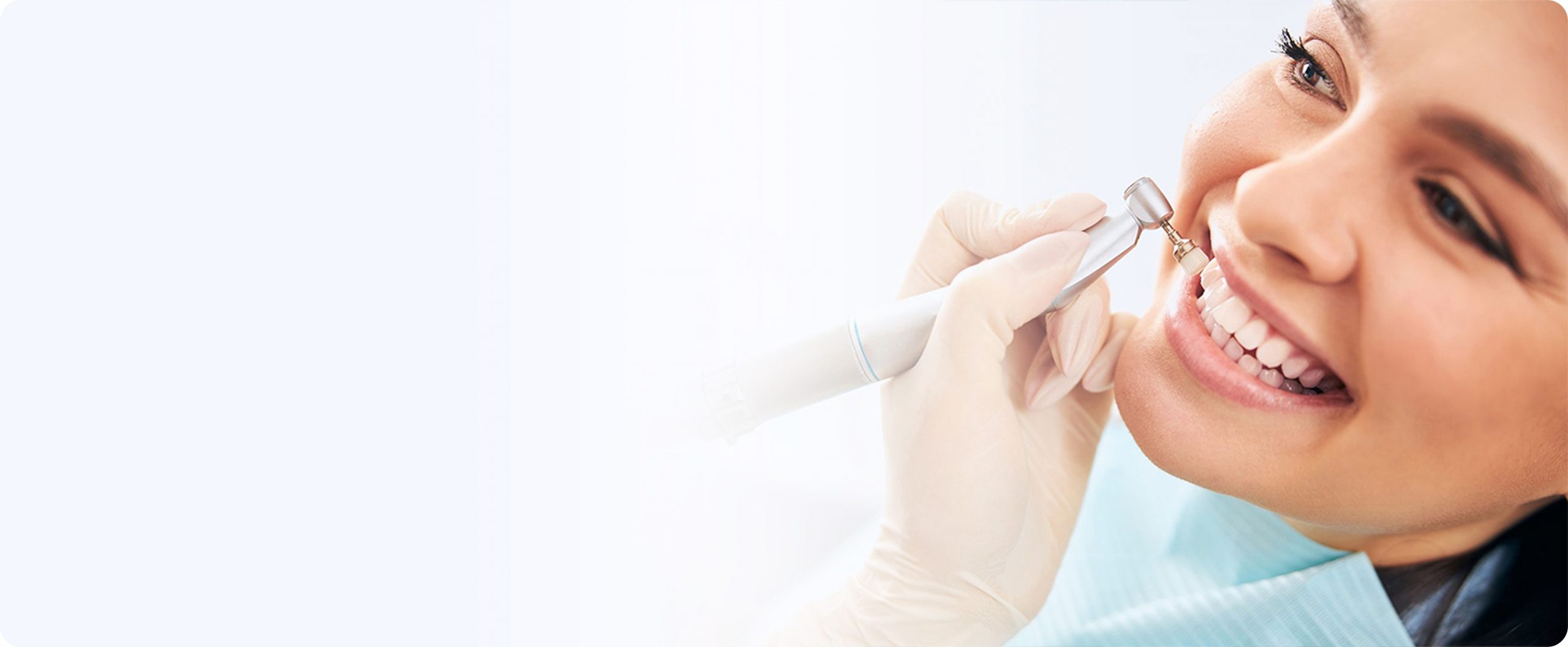 Teeth scaling and polishing at DentoCorrect